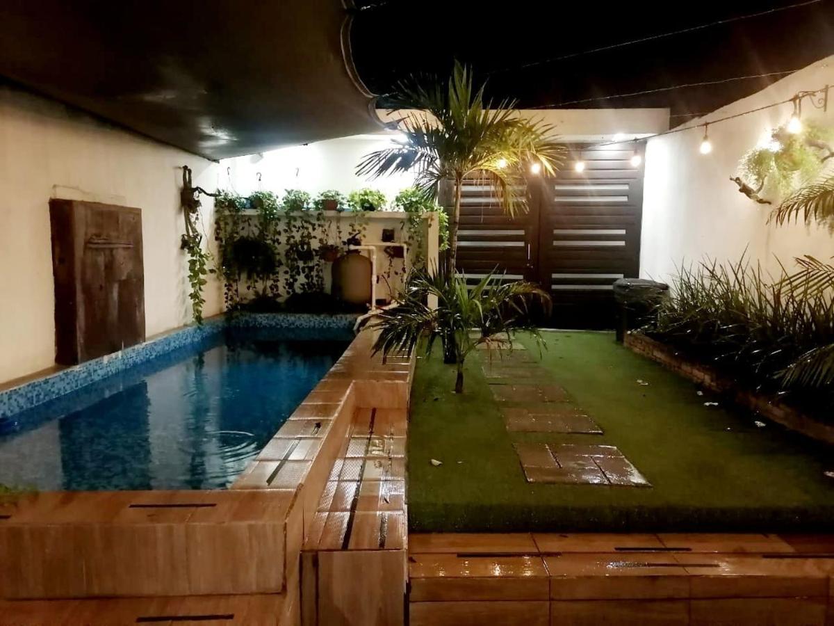 シウダー・バージェス Casa Natyヴィラ エクステリア 写真