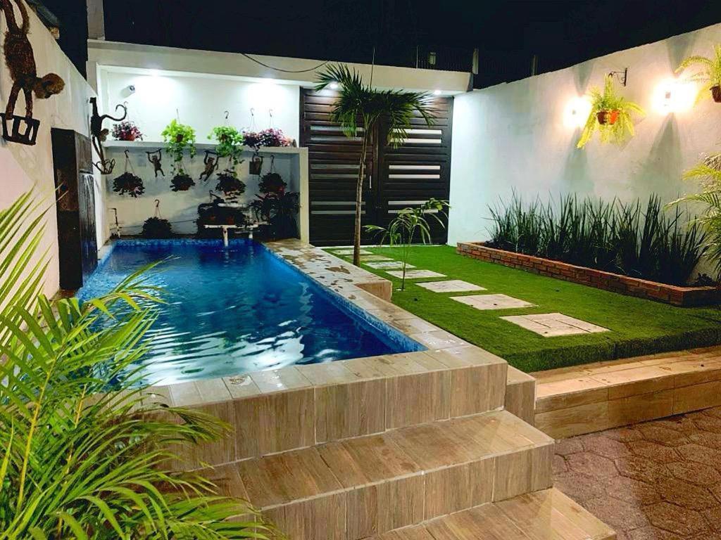 シウダー・バージェス Casa Natyヴィラ エクステリア 写真